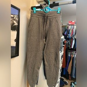 Lululemon scuba high rise joggers grey sz 6